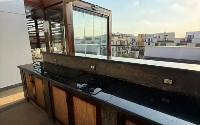 ALSAWAH Modern Rooftop with Private Terrace Sheikh Zayed