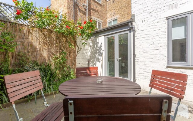 Spacious 1 Bedroom Flat in Fulham