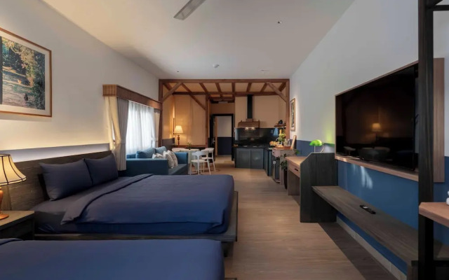 The Lamp Boutique House