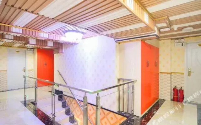 Longxiang Express Hotel