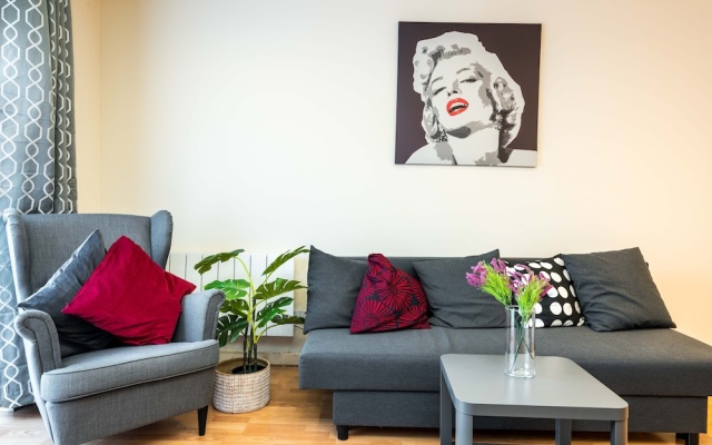 NEW 2BD Garden Flat Quick Access to Central London