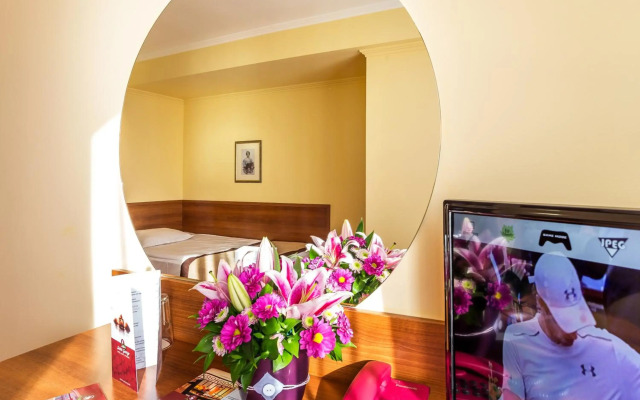 Saint George Hotel & Medical Spa