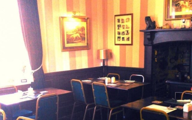 Lion Hotel