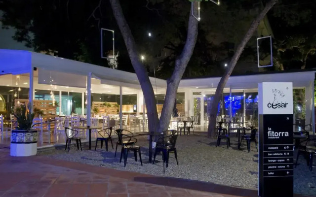 Hotel César