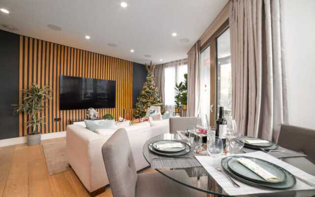 Stunning Modern Apartment Close to Hyde Park by Underthedoormat