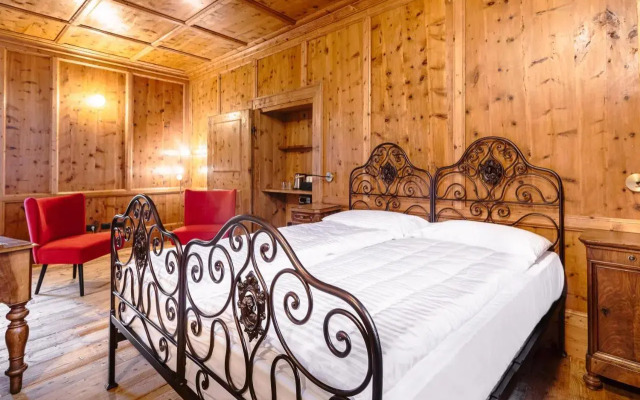 Curt di Clement Eco Mobility Hotel