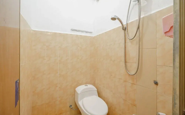 RedDoorz near Watervang Lubuk Linggau 2