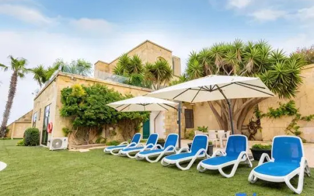 Villa Zest - 3 bedrooms (sleeps 6+2 kids) Qala village
