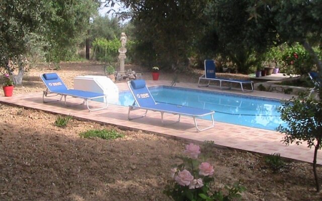 Modern Holiday Home in Sfakaki Crete with Swimming Pool