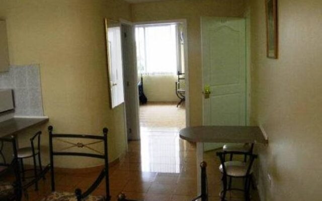 Balmoral Apartments and suites