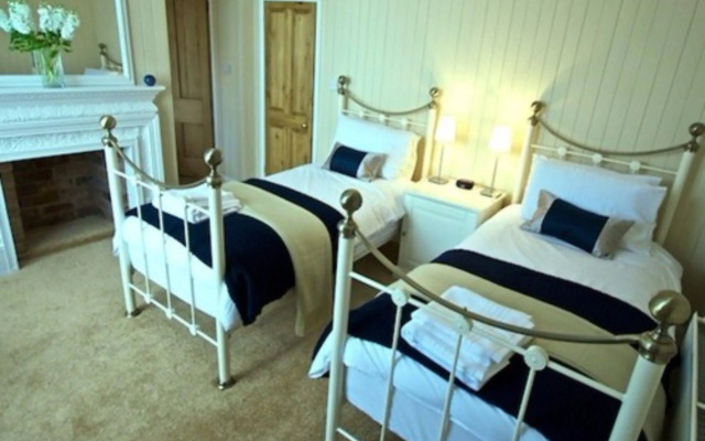 Ashbury Bed and Breakfast