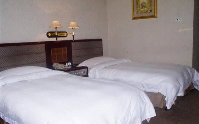 Huanghe Hotel