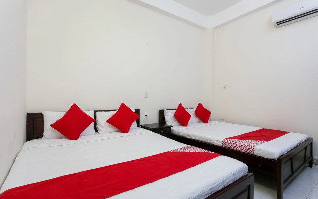 OYO 117 Gina Hotel