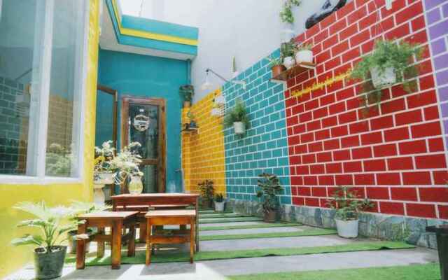 Nha Sin's Homestay - Hostel