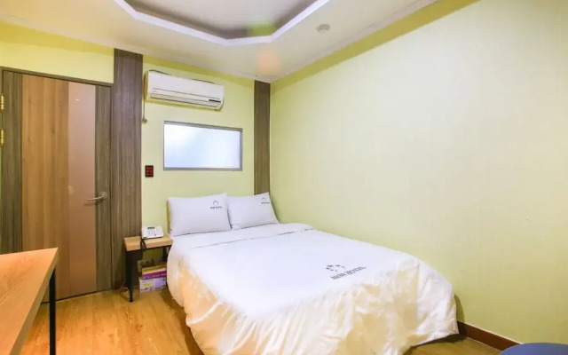 Internet Motel