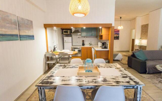 Stylish apt in Athens center