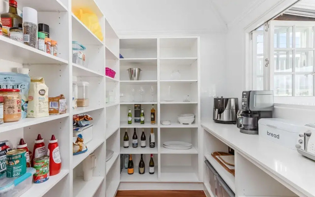 Hamptons White House