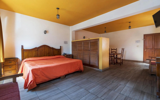 Meson Real Hotel & Suites