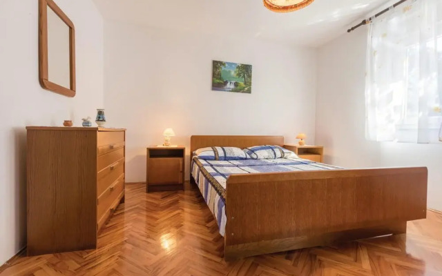 Nice Home in Fazana With Wifi and 3 Bedrooms