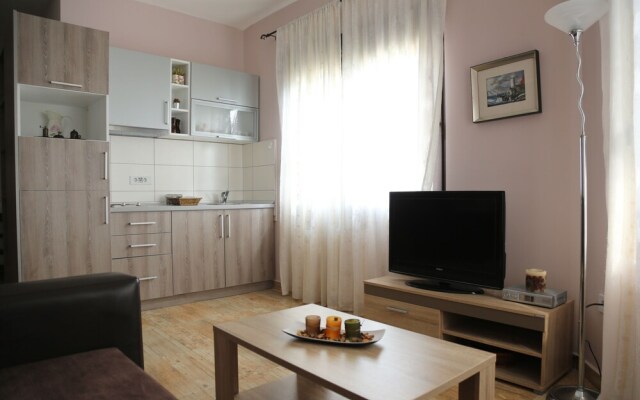 Apartments Eneida