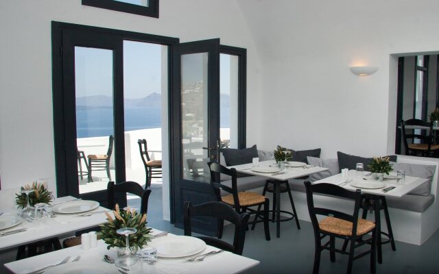 Grand Ambassador Santorini Hotel