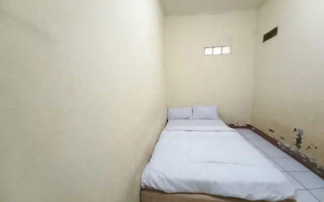 Hotel O Blio Guest House Syariah – Guest Rooms – Bandung