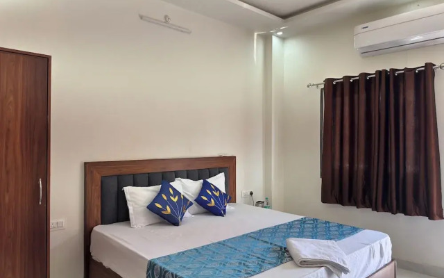 Shree Hanumat Kripa Dham