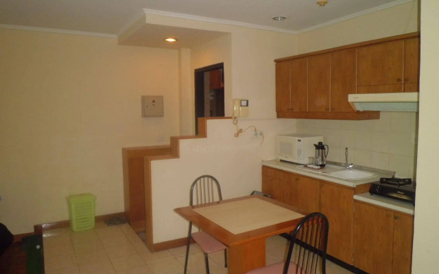 Shinju Apartment
