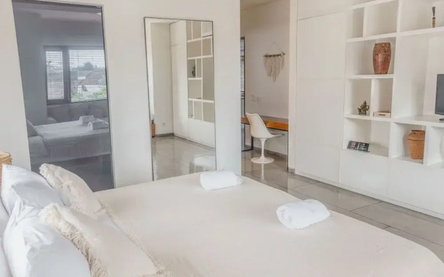 AB Villa & Apartments