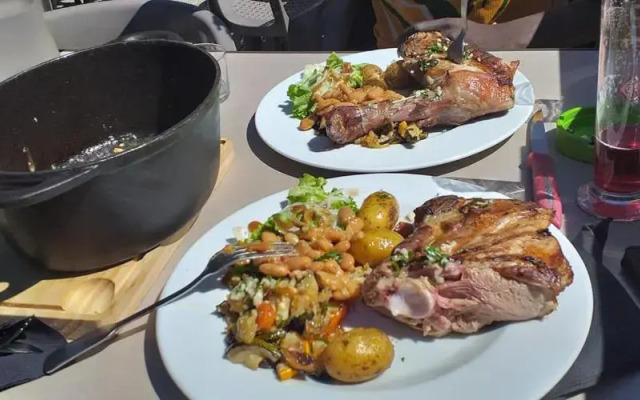 STUDIO en PLEINE MONTAGNE AVEC VUE SUR MARMOTTES