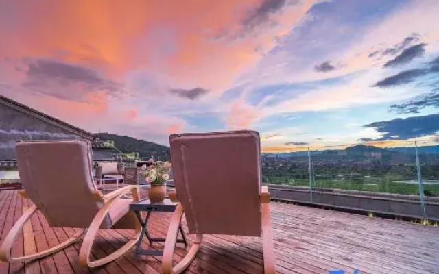 Sanwanli Senlv Designer Homestay (Tengchong Heshun Ancient Town)