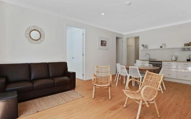 Overlooking Blenheim Beach Feel the Sand Between your Toes