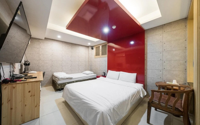 Yongin Chameleon