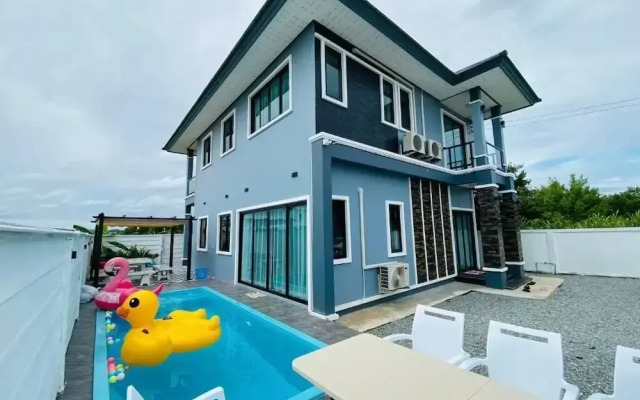 Cher Cher Pool villa