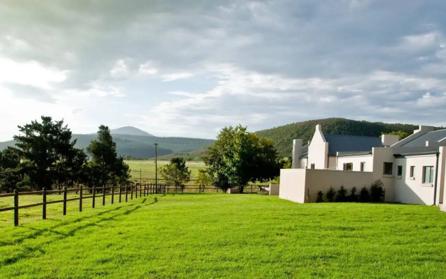 Country House at Kay & Monty