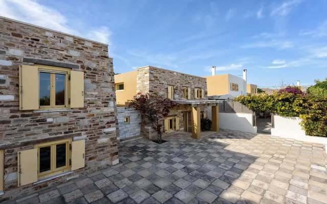 Aria Paros Residence