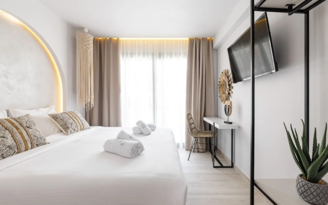 Amalthia Luxury Suites