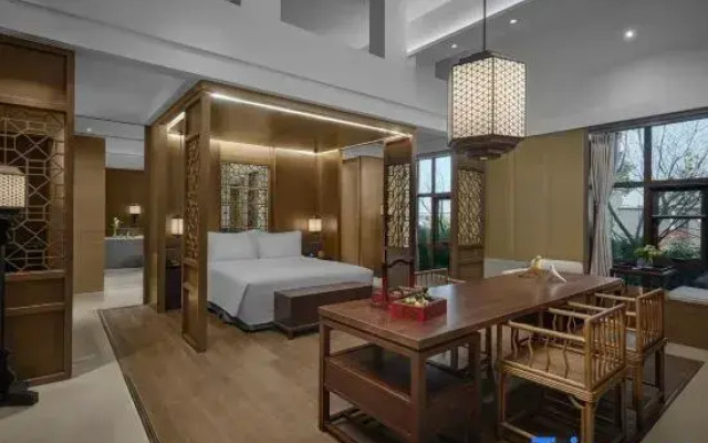 voco Zhengzhou Garden Expo by IHG