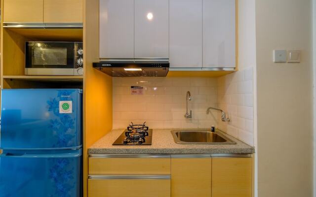 Cozy And Great Choice Studio At Grand Kamala Lagoon Apartment