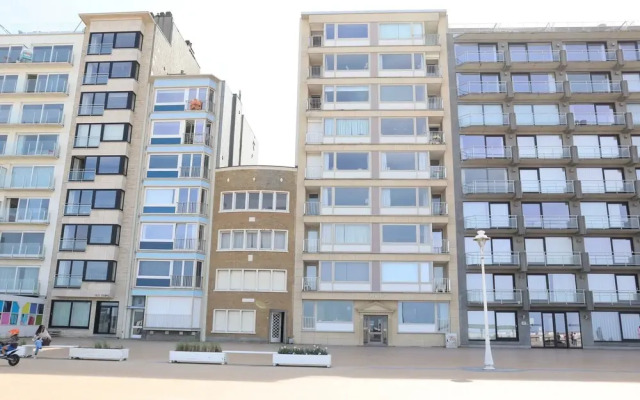 Coastal Comfort With Views