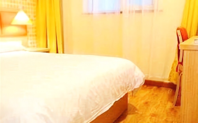 Home Inn Yangquan Peach West Street to the North is the International new City Shop – Guest Rooms – Yangquan