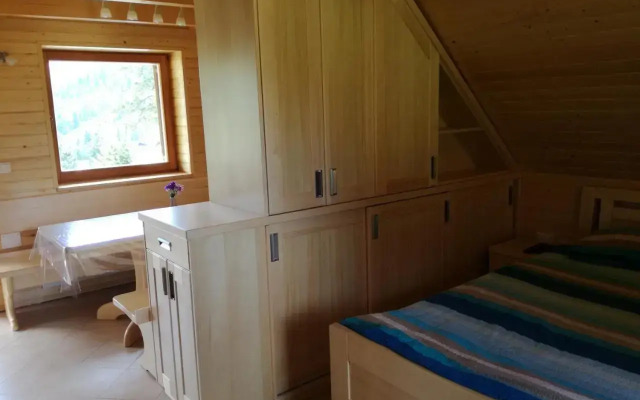 Apartmaji Vrhovnik