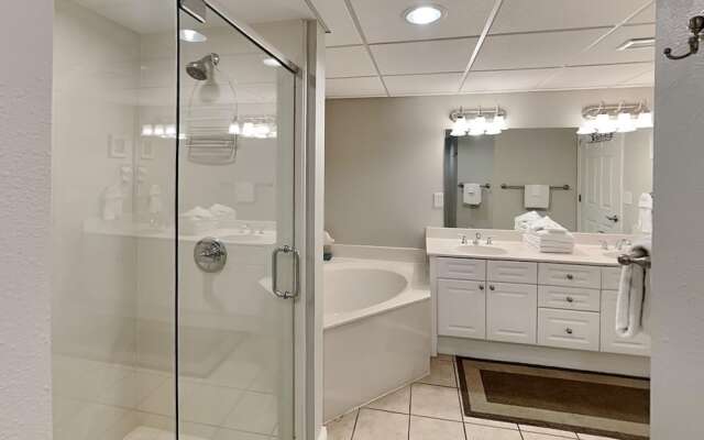 Emerald Beach Resort by SVR II