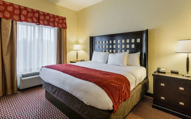 Comfort Suites Leesville near Fort Johnson