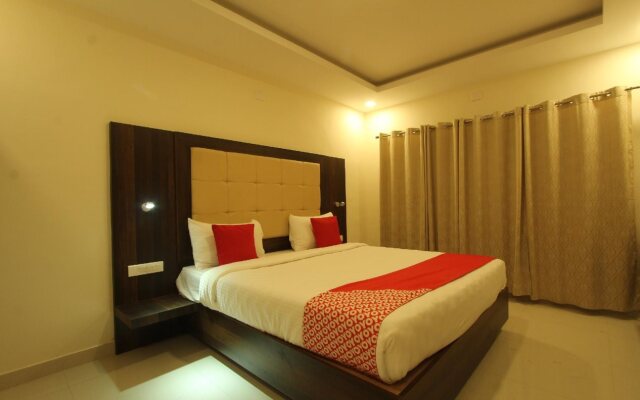 Hotel Maple Suites By OYO Rooms