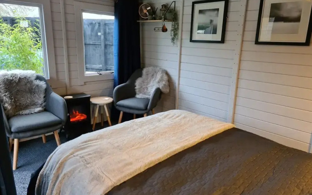 The Little Hide - Adult Only Camping Pods