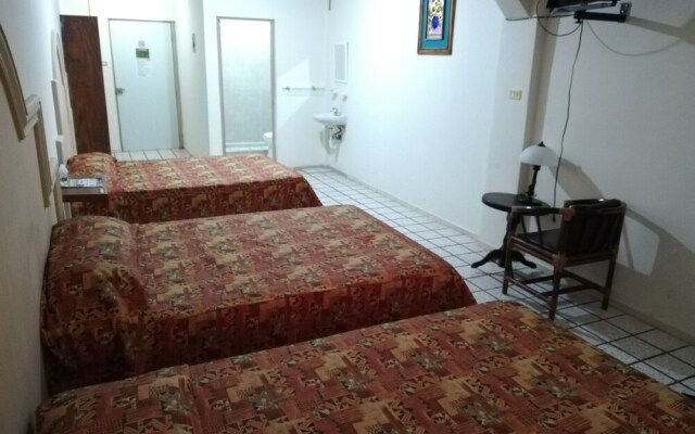 Hostal Plaza Jacona