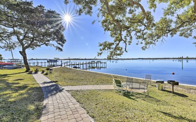 Waterfront Mary Esther Condo w/ Kayaks!