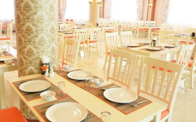 Phuranya Resort