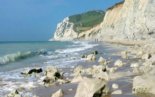 Modern apartment with dishwasher, beach at only 500 m.